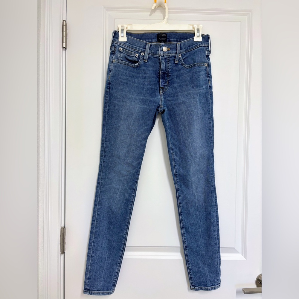 J. Crew Women's 8” Mid- Rise Skinny Jeans